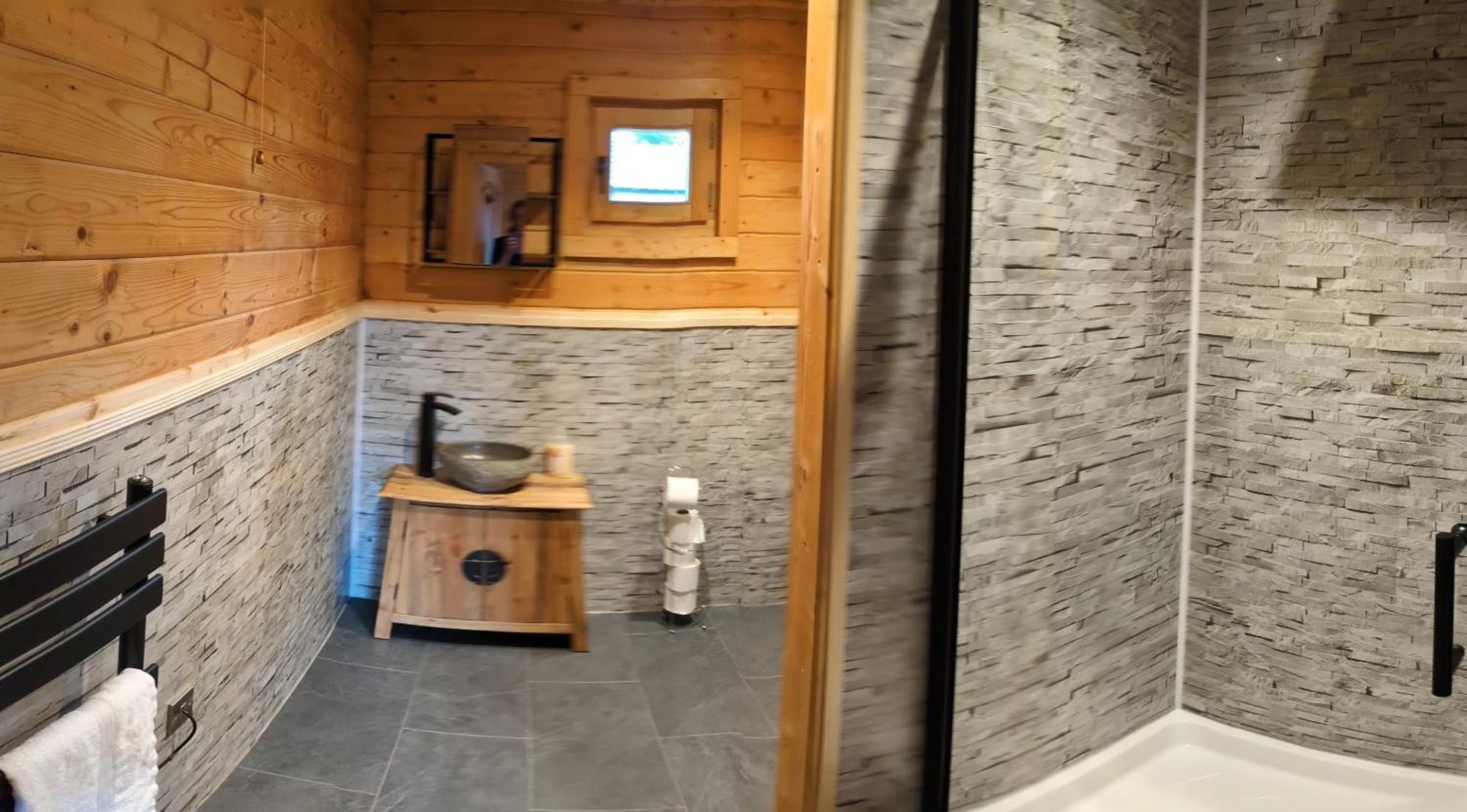 Rustic Lodge Retreat At Riverview Holiday Park Newcastleton ภายนอก รูปภาพ