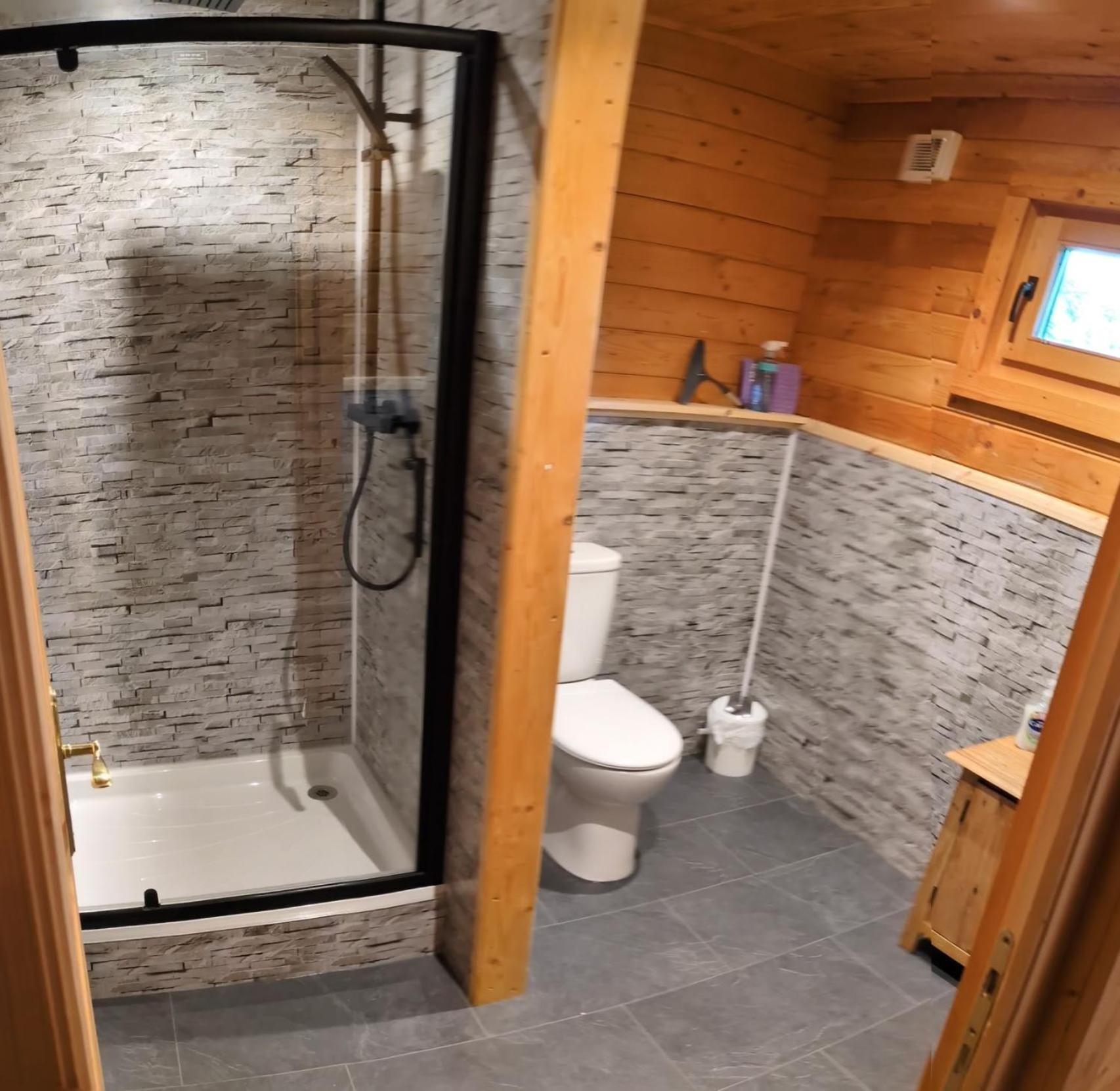 Rustic Lodge Retreat At Riverview Holiday Park Newcastleton ภายนอก รูปภาพ