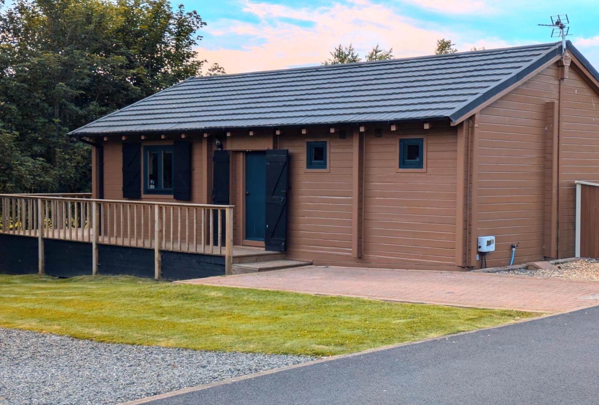 Rustic Lodge Retreat At Riverview Holiday Park Newcastleton ภายนอก รูปภาพ