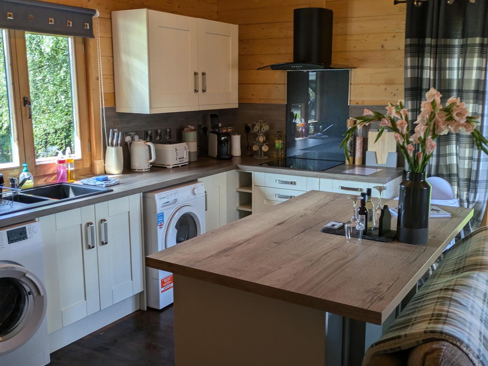 Rustic Lodge Retreat At Riverview Holiday Park Newcastleton ภายนอก รูปภาพ